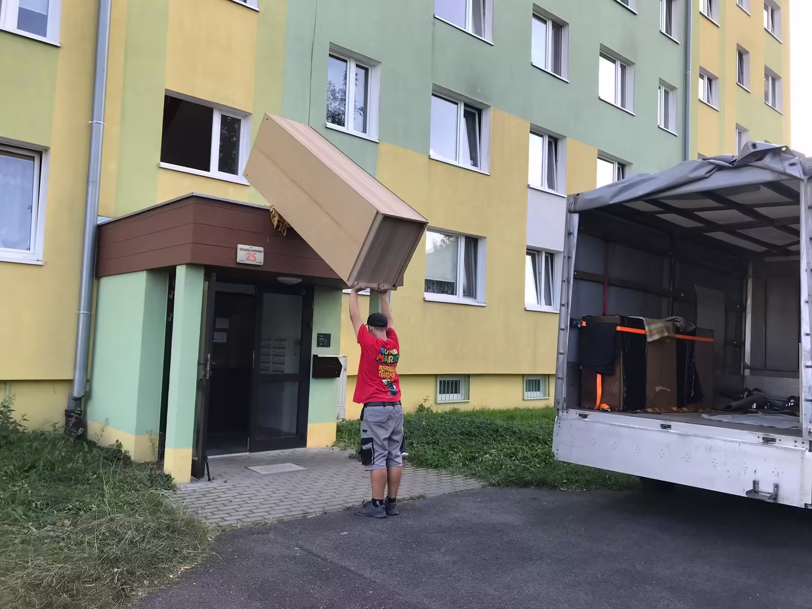 Super Przeprowadzki Mario w trakcie realizacji przeprowadzki – galeria zdjęć