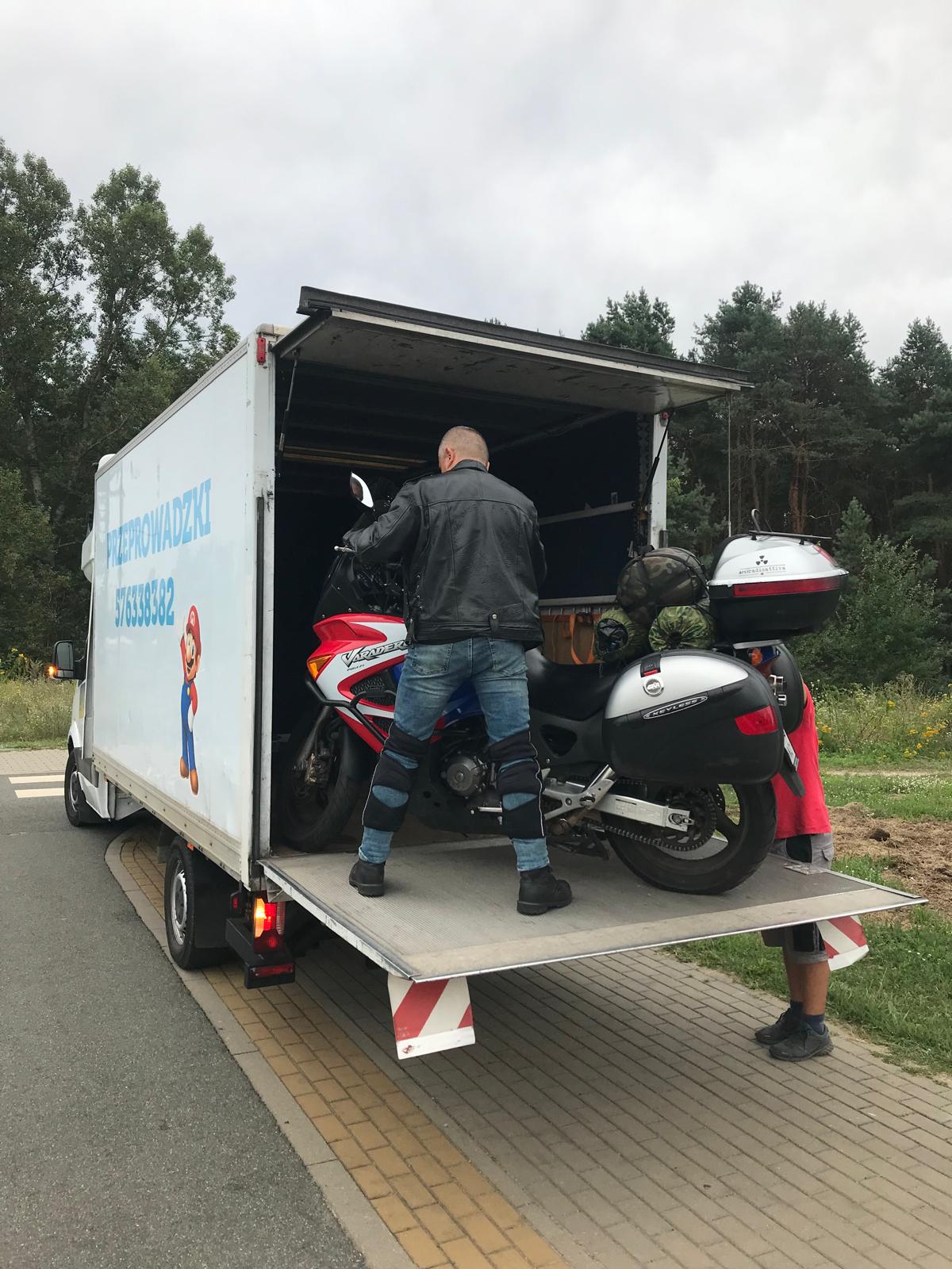 Przewóz motocykla